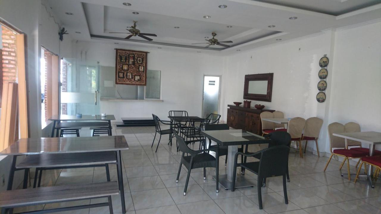 Liberty Homestay Parit  Εξωτερικό φωτογραφία